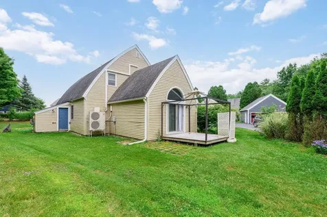 18 West Ridge Drive Peterborough NH 03458