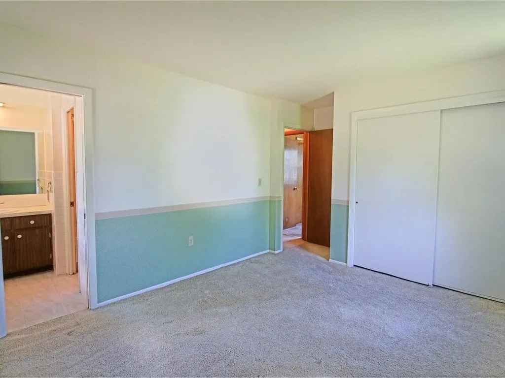 95 Grove Lane Shelburne VT 05482