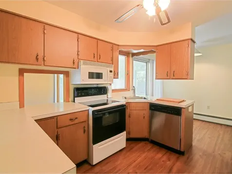 95 Grove Lane Shelburne VT 05482