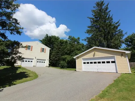 95 Grove Lane Shelburne VT 05482