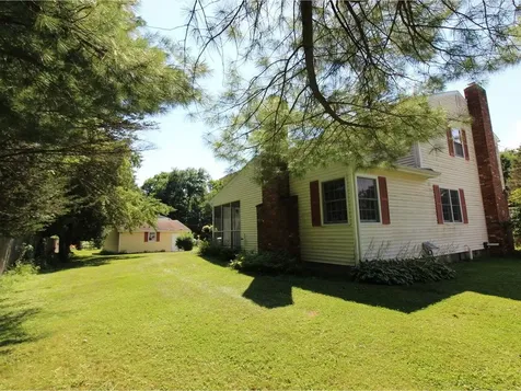 95 Grove Lane Shelburne VT 05482