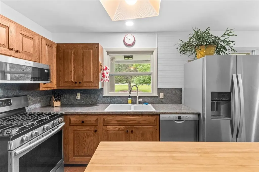 196 Pinehurst Drive Shelburne VT 05482