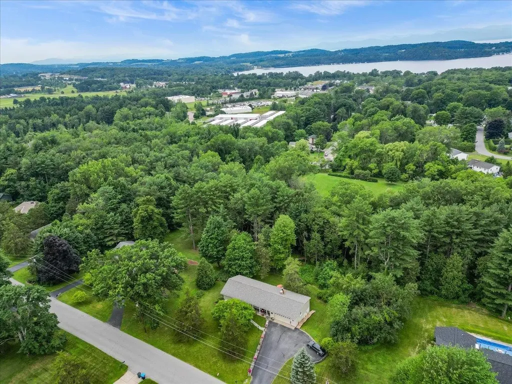 196 Pinehurst Drive Shelburne VT 05482