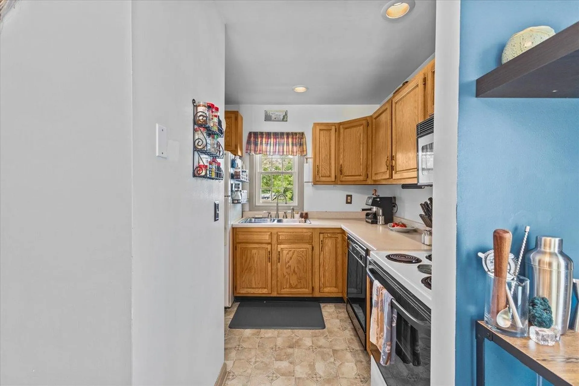 62 Lyman Meadow Hinesburg VT 05461