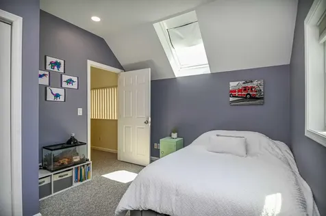 34 Drakes Landing Hampton NH 03842
