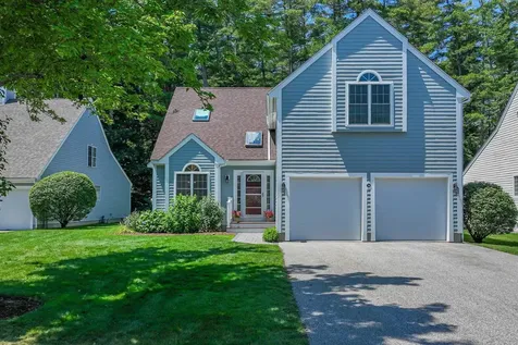 34 Drakes Landing Hampton NH 03842