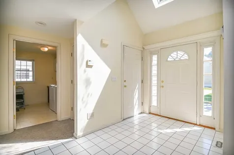 34 Drakes Landing Hampton NH 03842