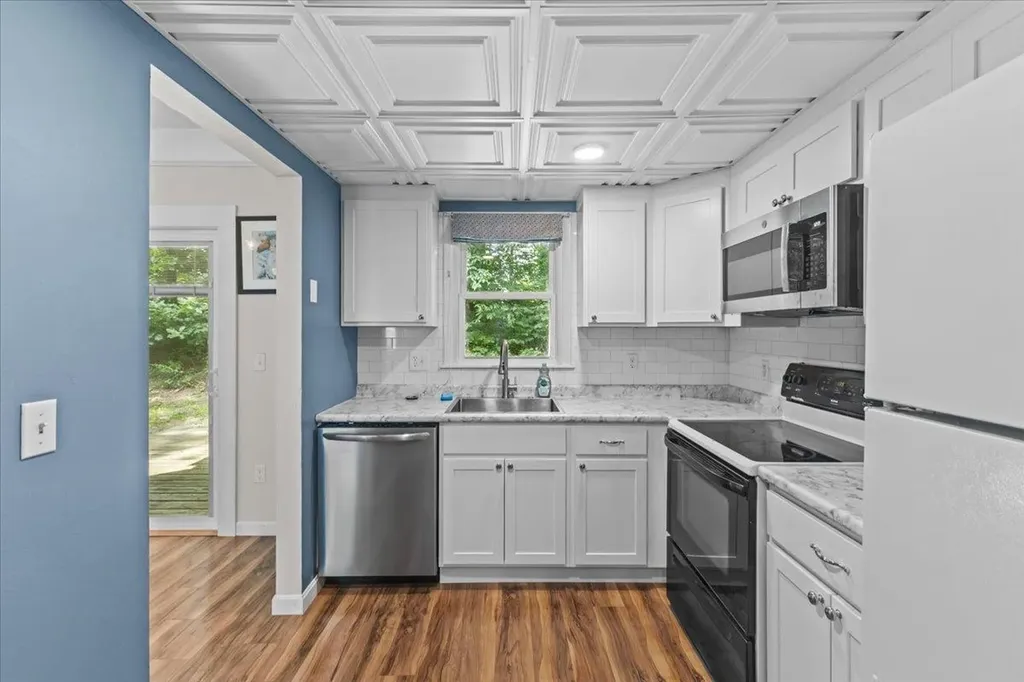 86 Pinecrest Drive Essex VT 05452