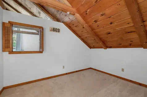 5 Country Club Lane Plaistow NH 03865