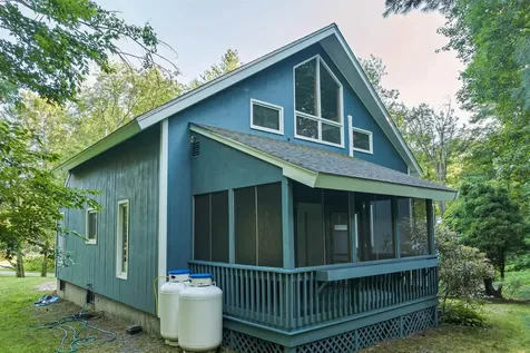 5 Country Club Lane Plaistow NH 03865