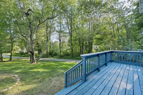 5 Country Club Lane Plaistow NH 03865