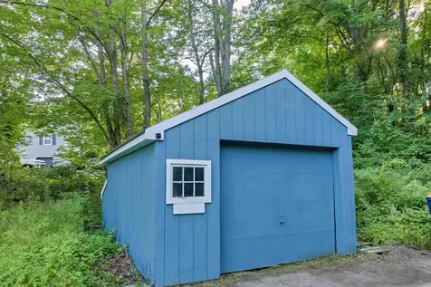 5 Country Club Lane Plaistow NH 03865