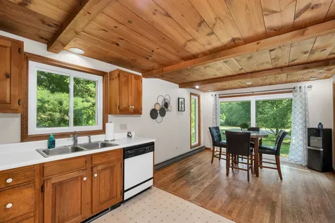 5 Country Club Lane Plaistow NH 03865