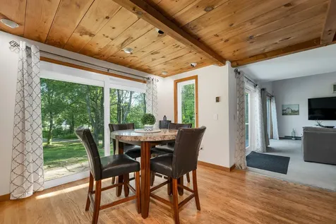 5 Country Club Lane Plaistow NH 03865