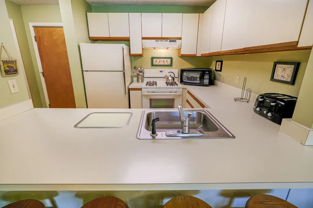 32 Route 103 South Ludlow VT 05149