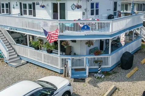 8 Duston Avenue Hampton NH 03842