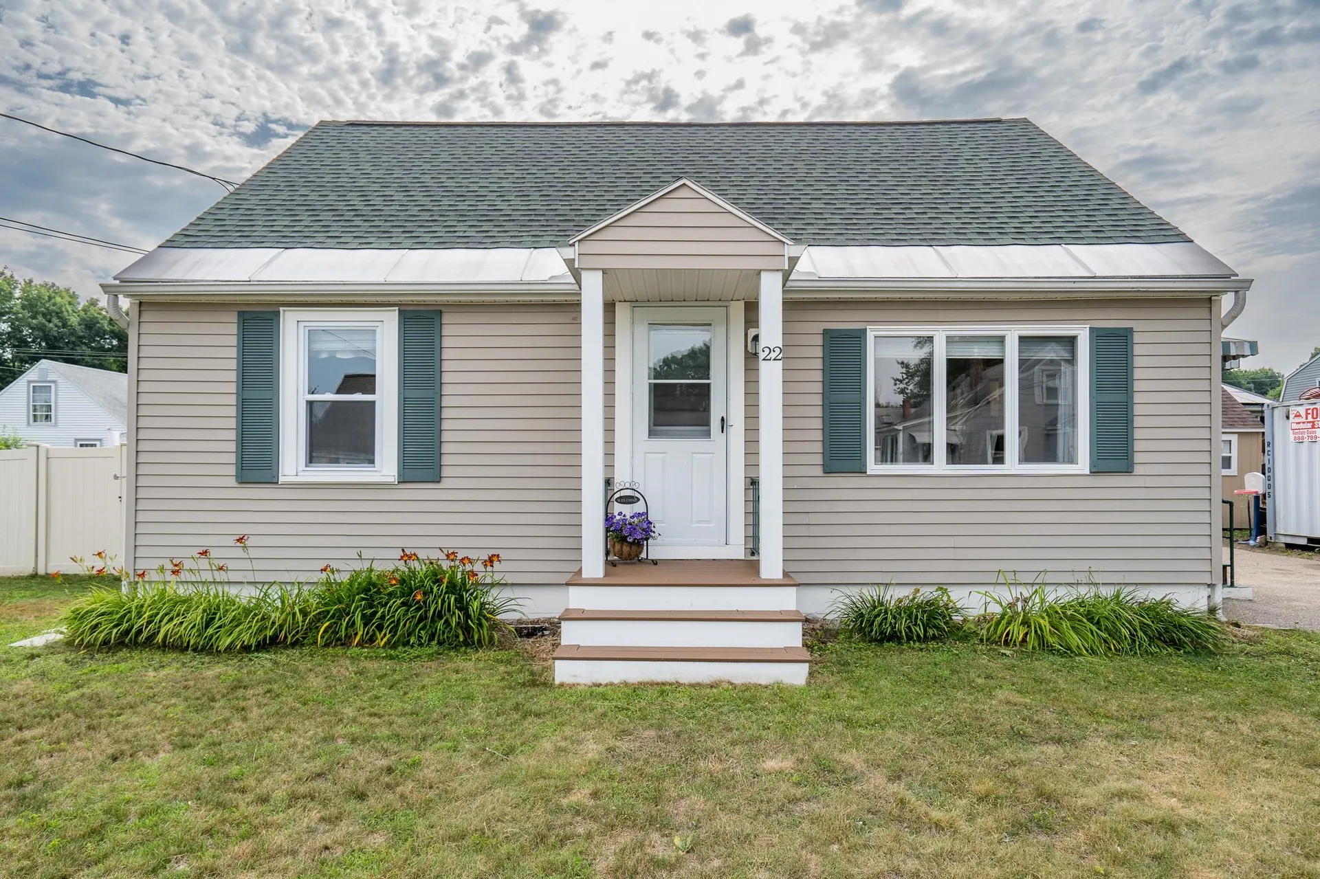 22 Slade Avenue Manchester NH 03103