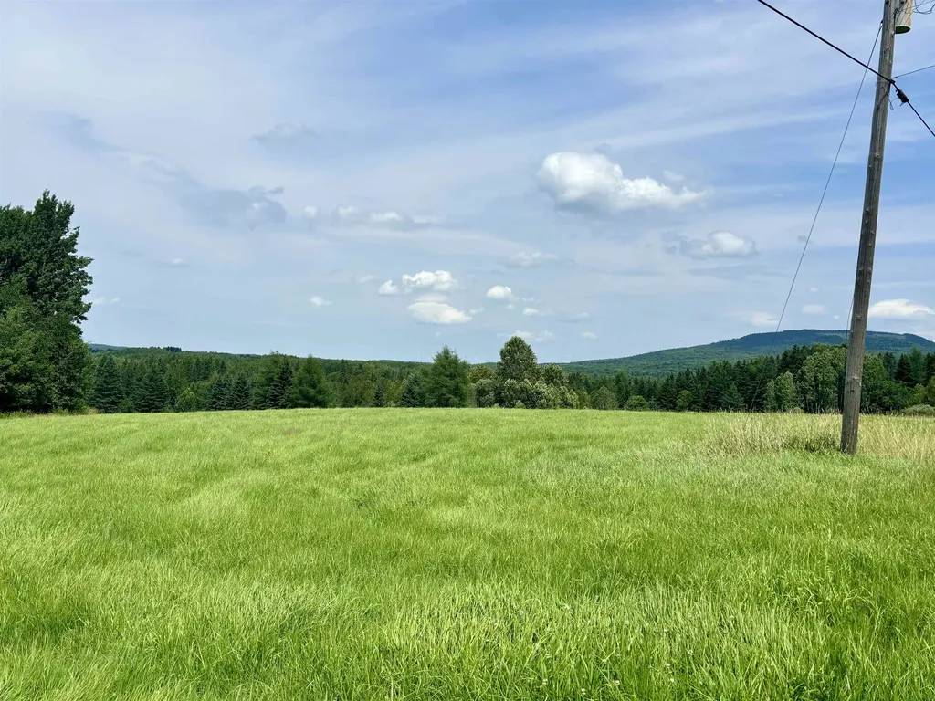520 Prairie Road Holland VT 05830