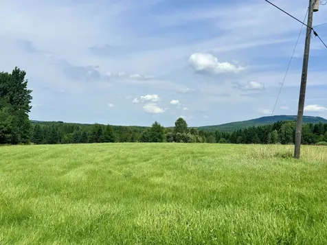 520 Prairie Road Holland VT 05830