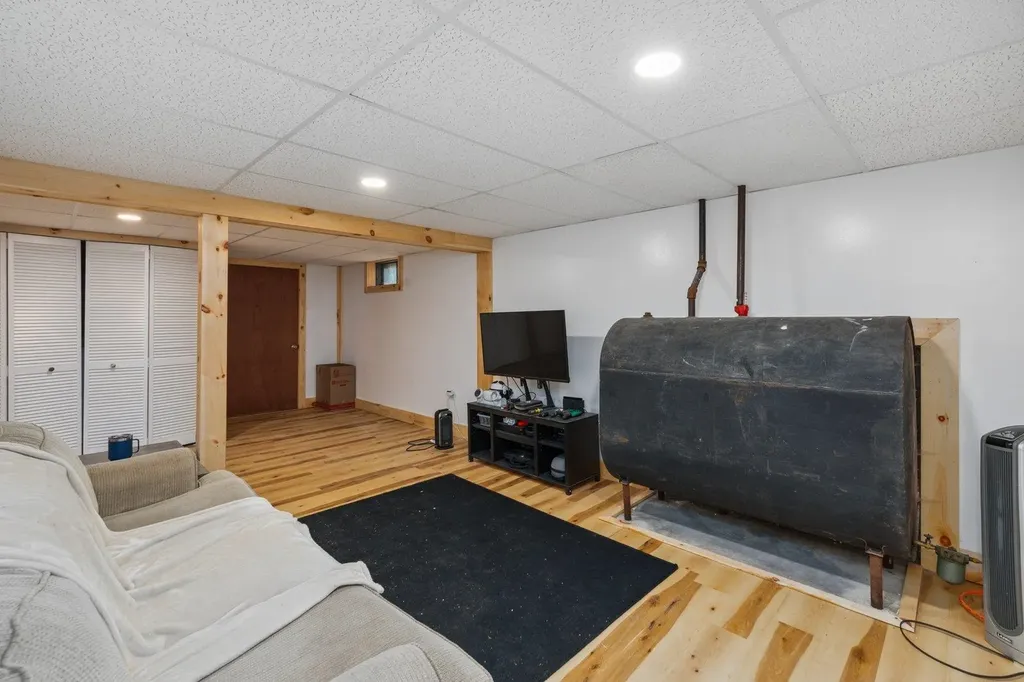 1299 Forest Road Greenfield NH 03047