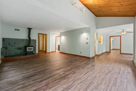 11 Spencer Lane Lee NH 03861