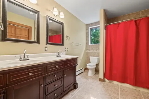 11 Spencer Lane Lee NH 03861