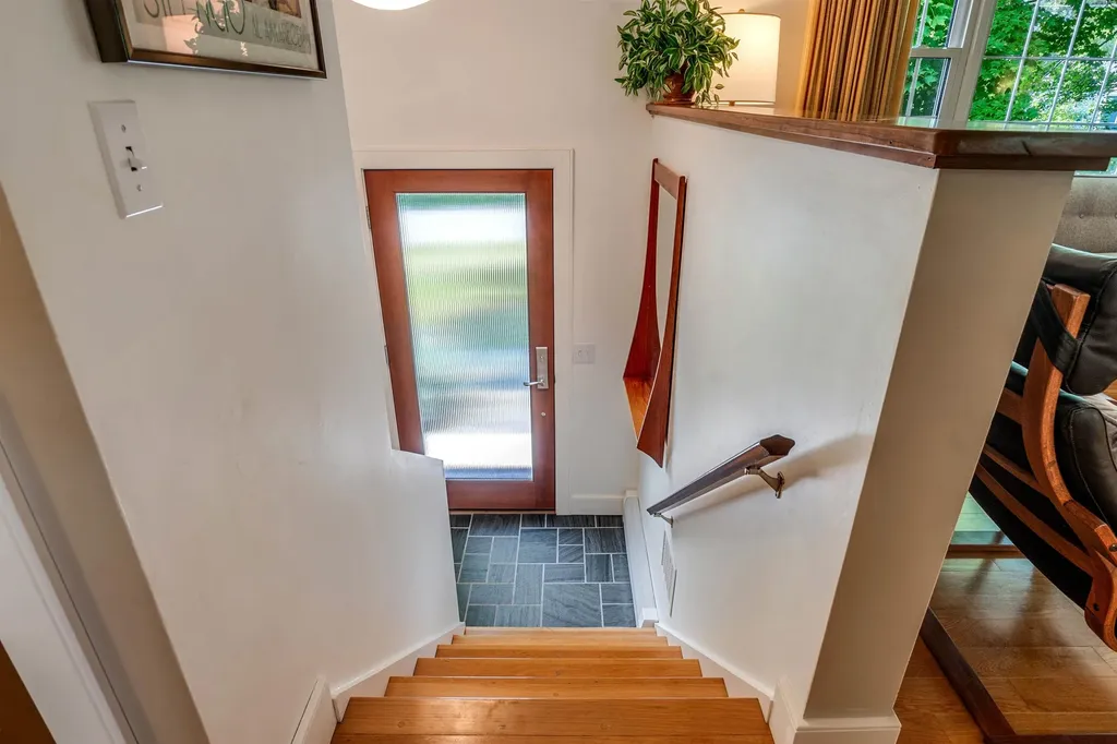 7 Prescott Lane New London NH 03257