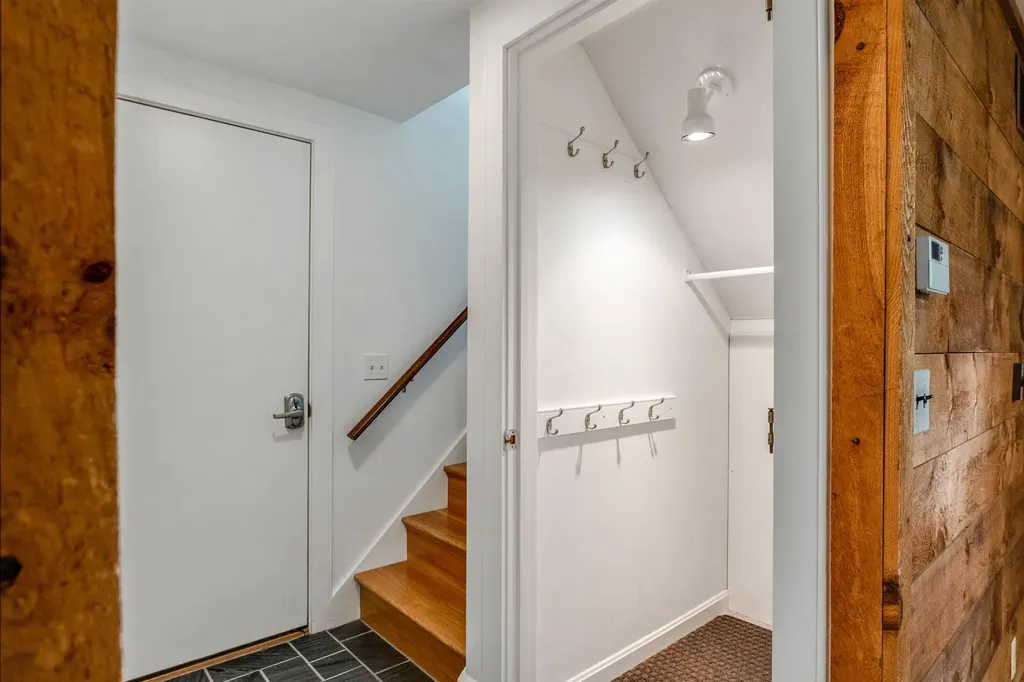 7 Prescott Lane New London NH 03257