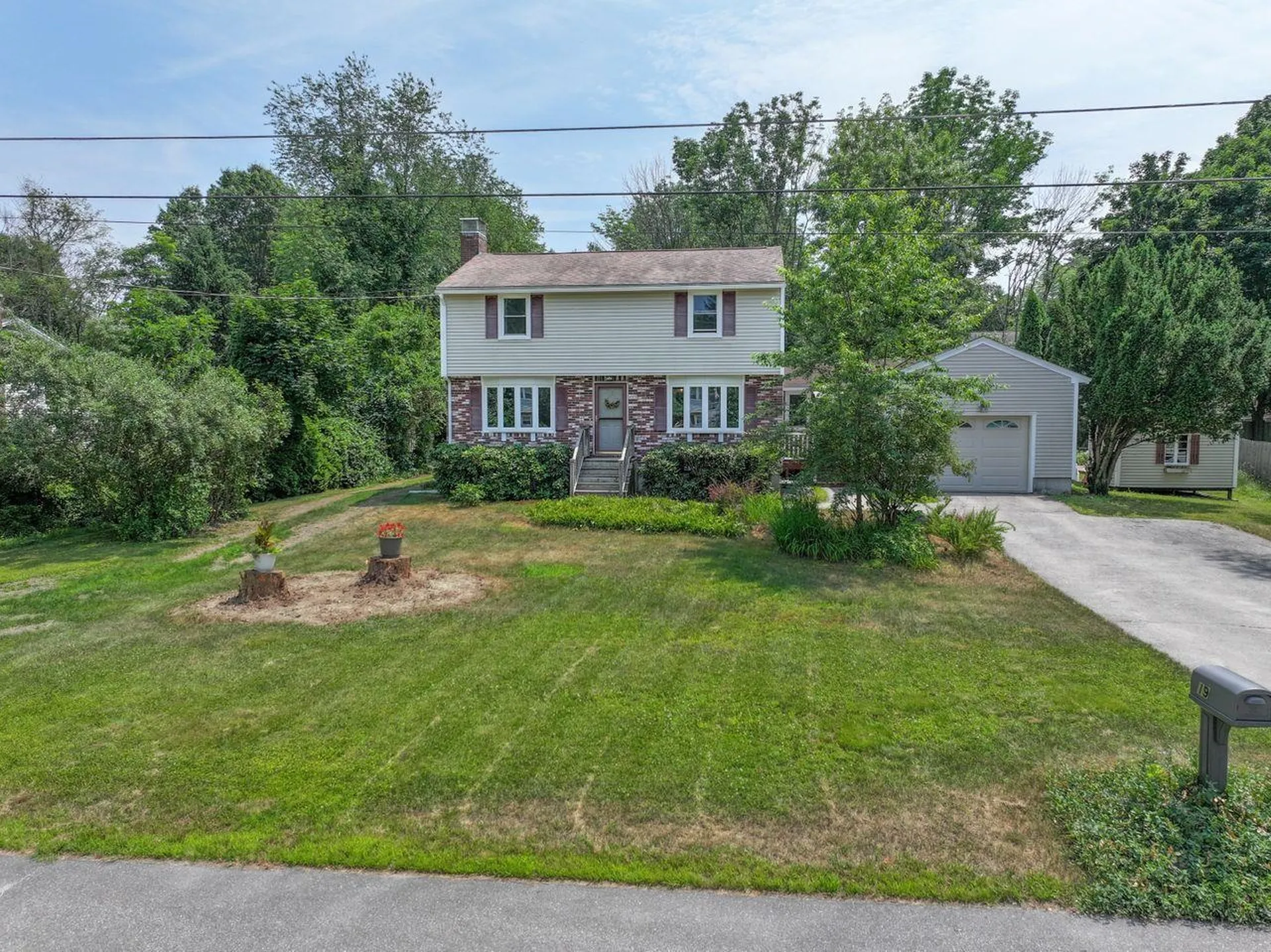 19 Carriage Lane Merrimack NH 03054