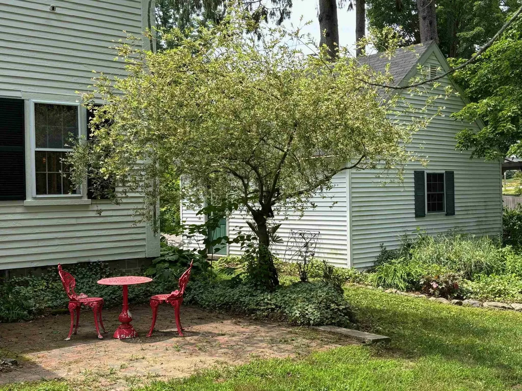 27 Cushing Street Dover NH 03820