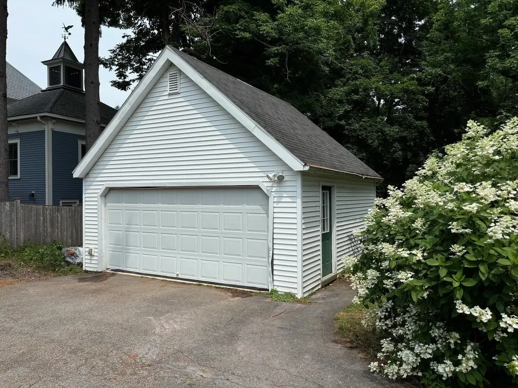 27 Cushing Street Dover NH 03820