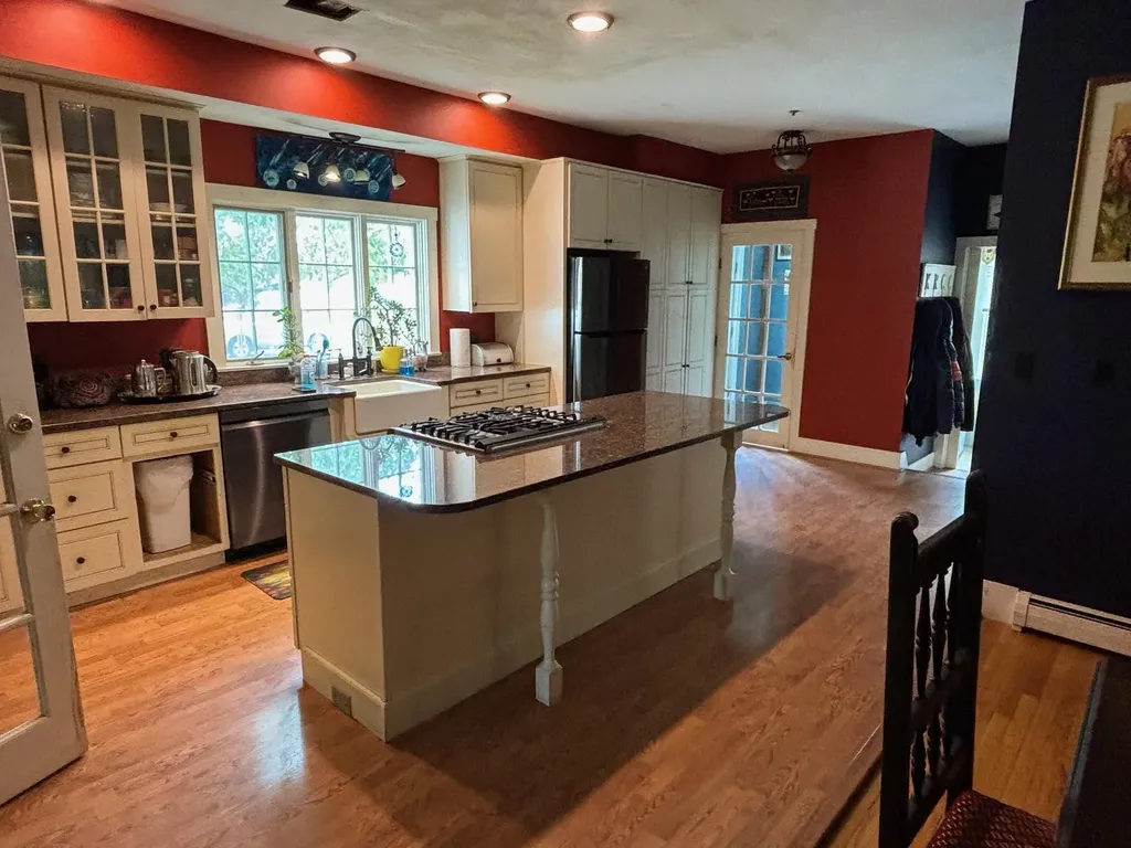 27 Cushing Street Dover NH 03820