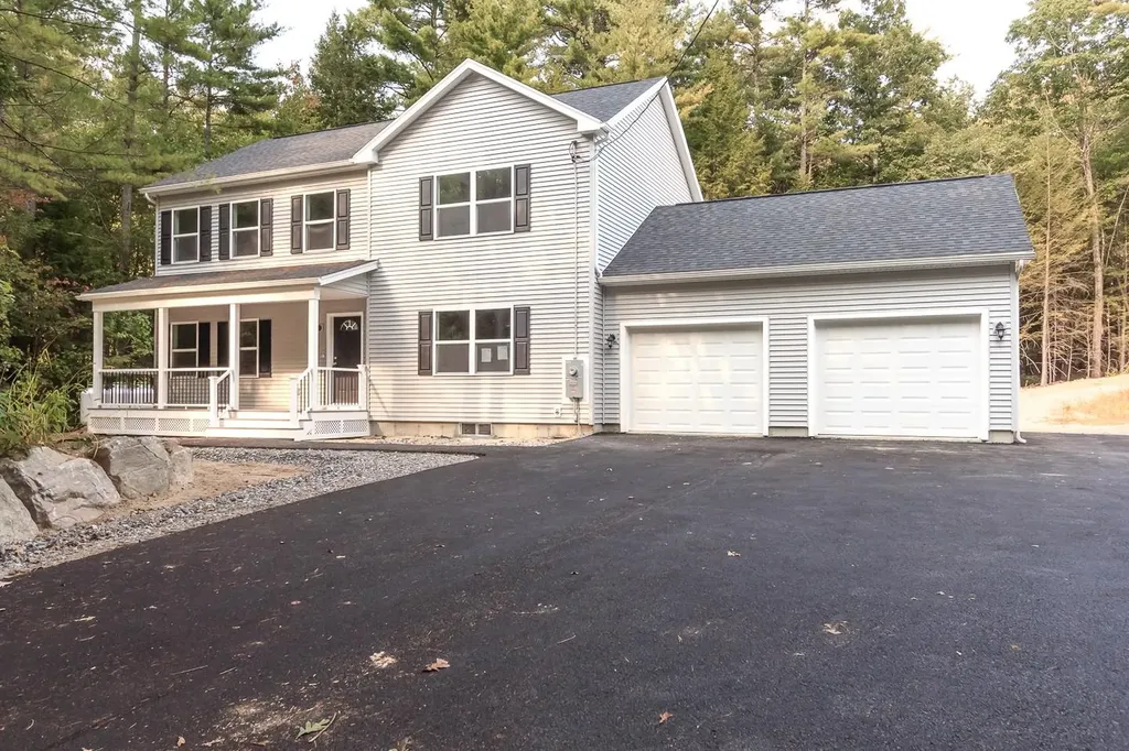 137 Hillcrest Road Litchfield NH 03052