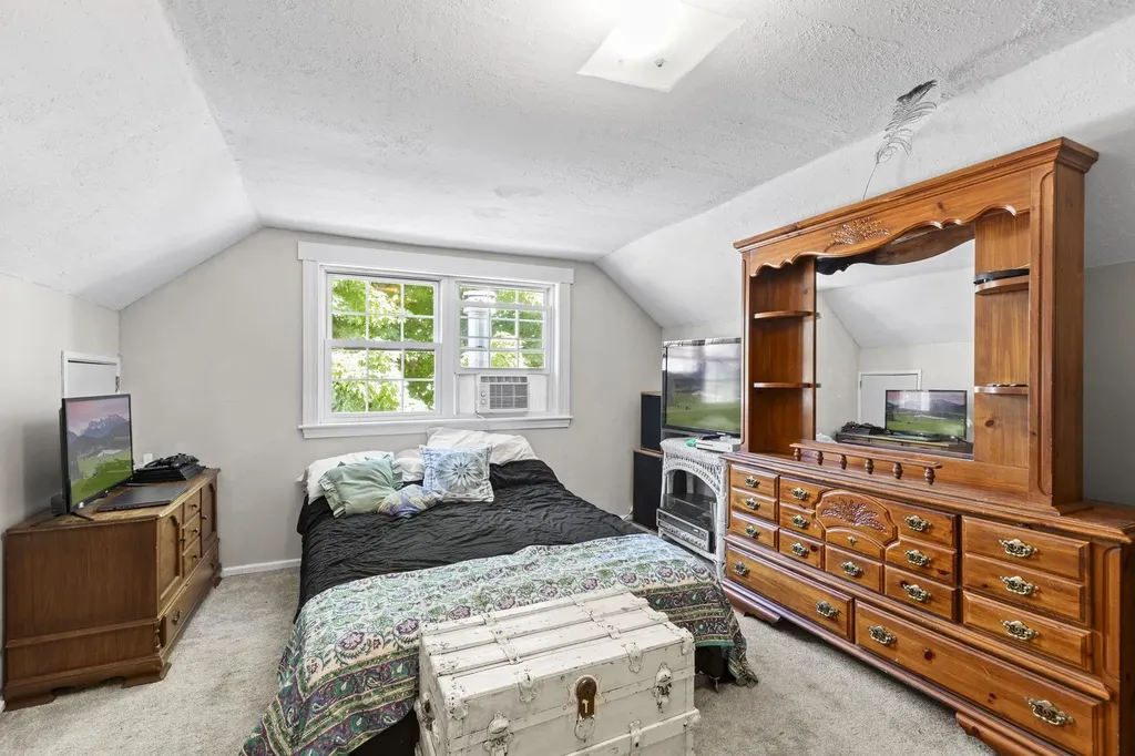 7 Tilton Avenue Exeter NH 03833