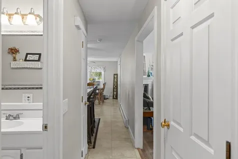 7 Tilton Avenue Exeter NH 03833