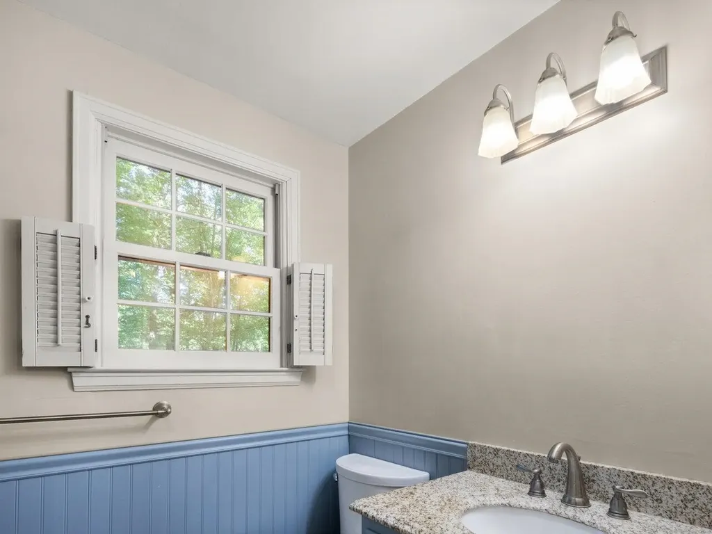94 Robin Road Colchester VT 05446