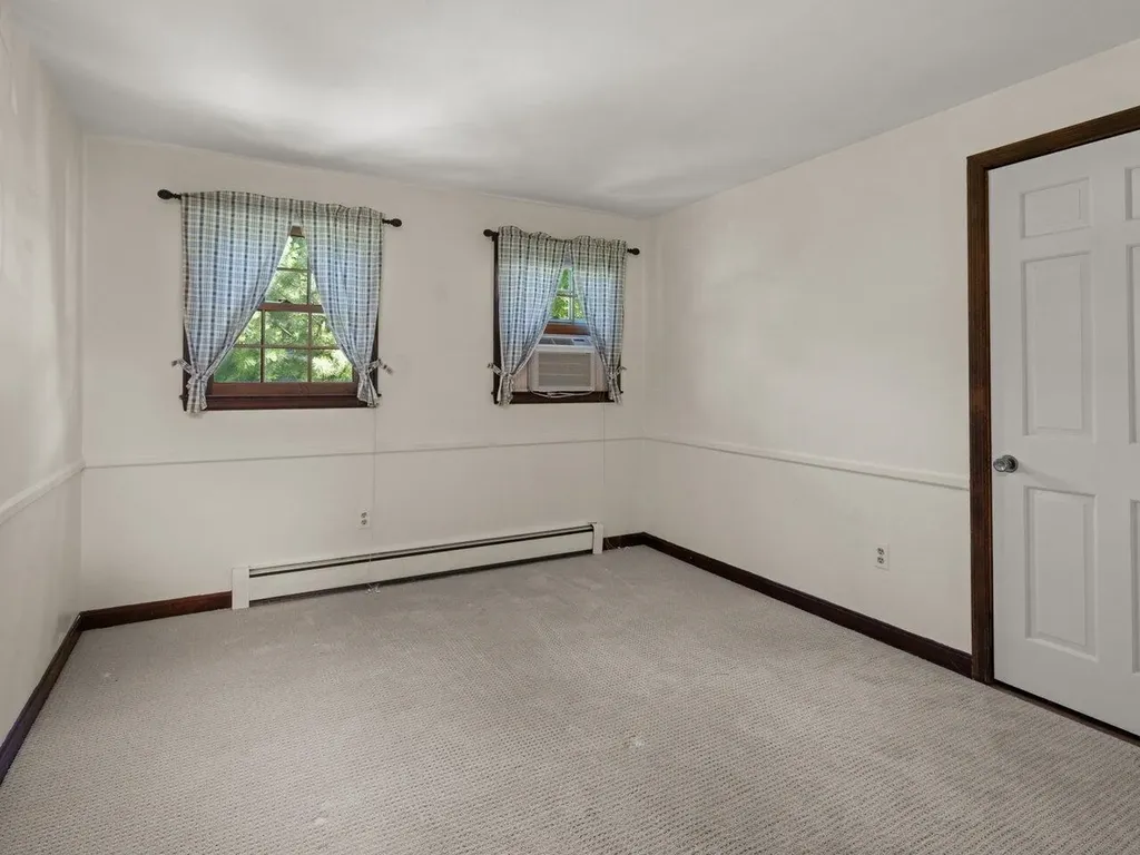 94 Robin Road Colchester VT 05446