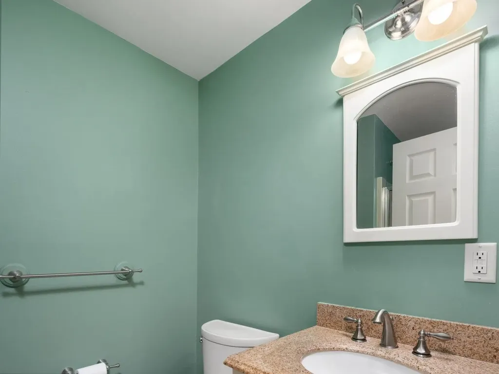 94 Robin Road Colchester VT 05446