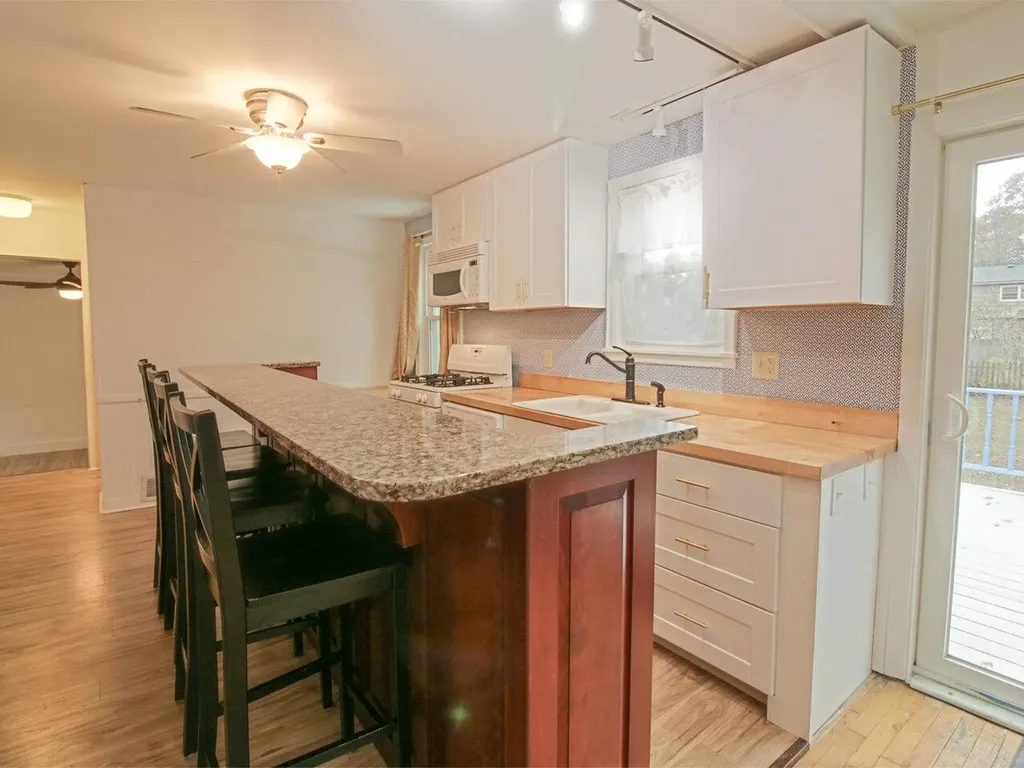 48 Woodlawn Road Burlington VT 05408