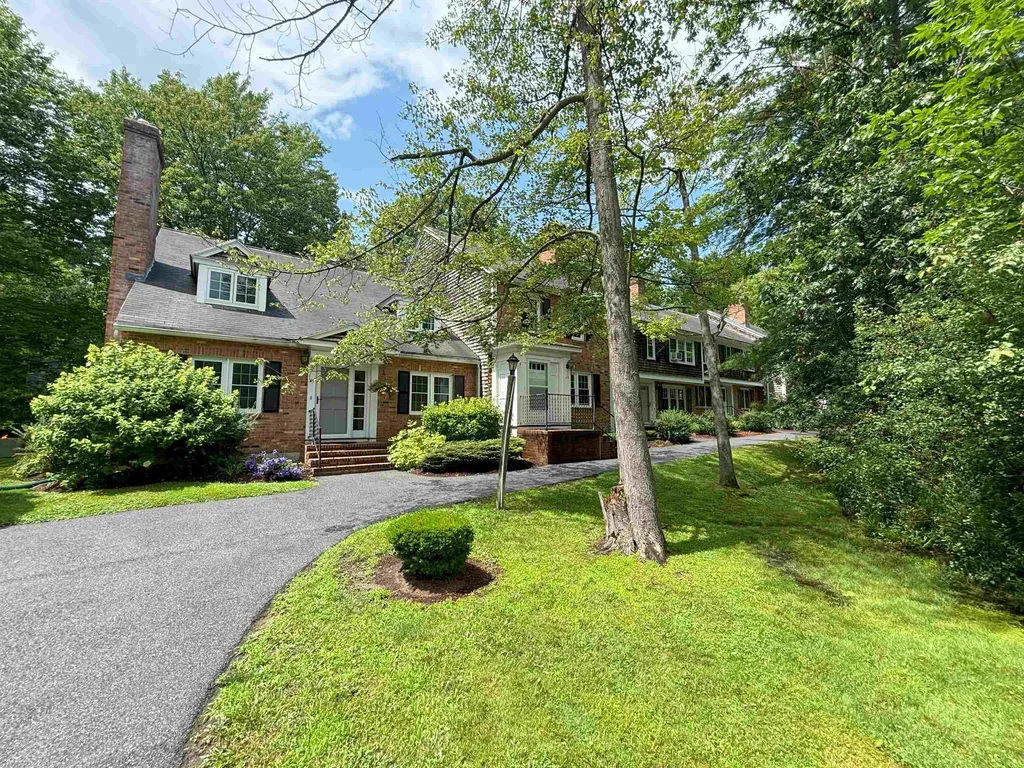 69 Joy Drive South Burlington VT 05403