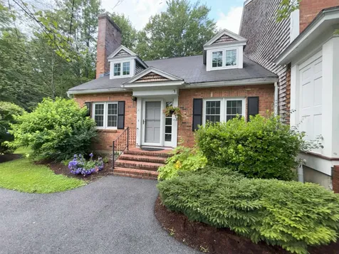 69 Joy Drive South Burlington VT 05403