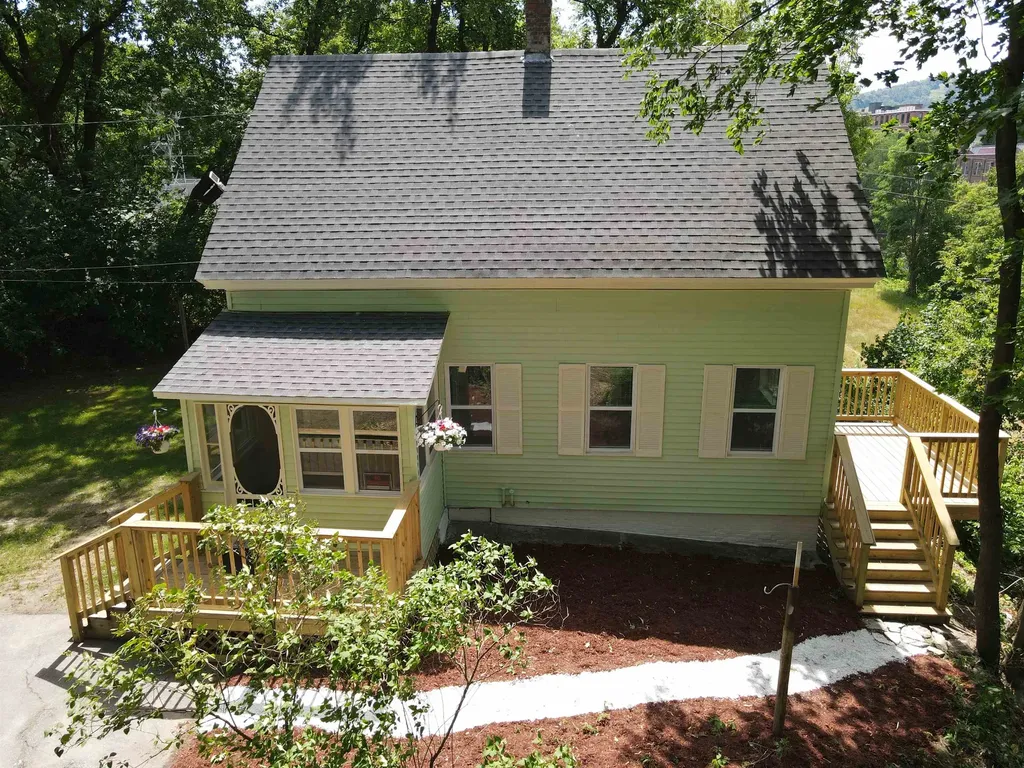4 Maynard Street Claremont NH 03743