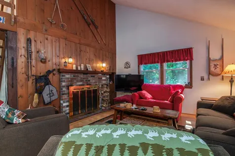 559 Pratt Bridge Road Jamaica VT 05343