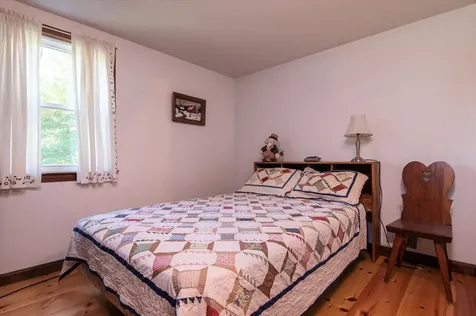 559 Pratt Bridge Road Jamaica VT 05343