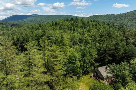 559 Pratt Bridge Road Jamaica VT 05343