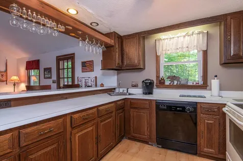 559 Pratt Bridge Road Jamaica VT 05343