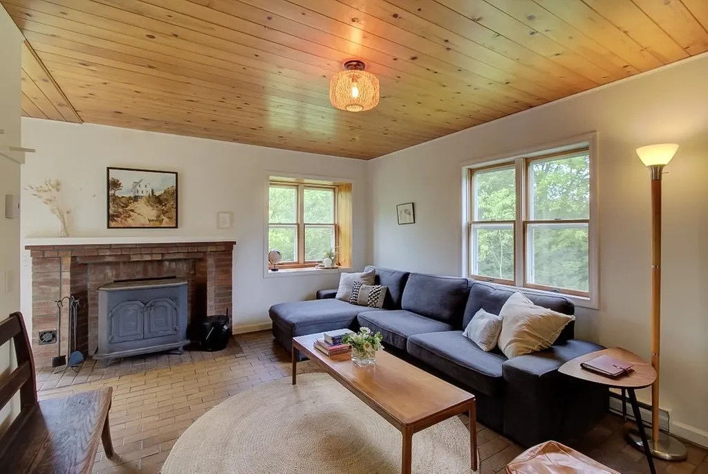 1396 Pelots Point Road North Hero VT 05474