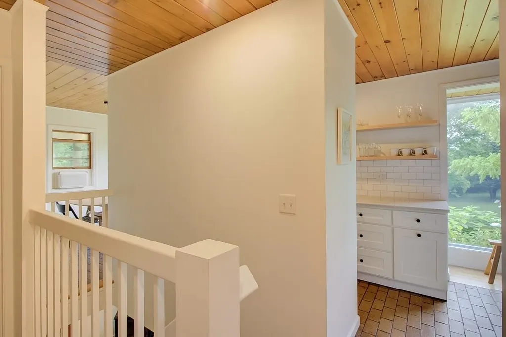 1396 Pelots Point Road North Hero VT 05474