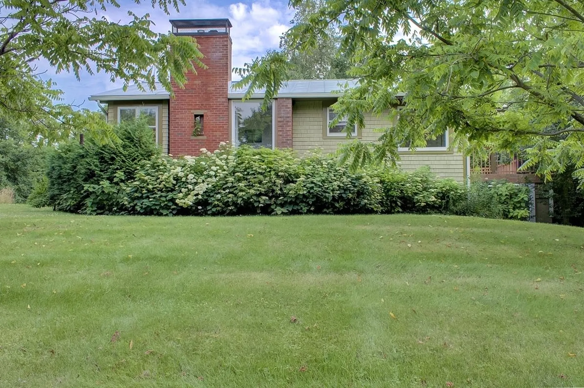 1396 Pelots Point Road North Hero VT 05474
