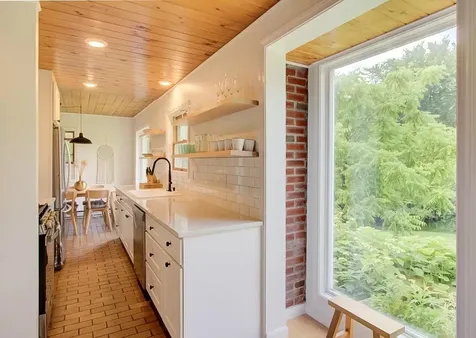 1396 Pelots Point Road North Hero VT 05474